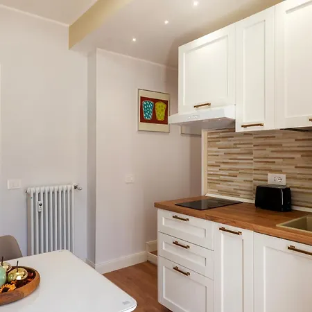 Ych-ponte Lungo Appartement *