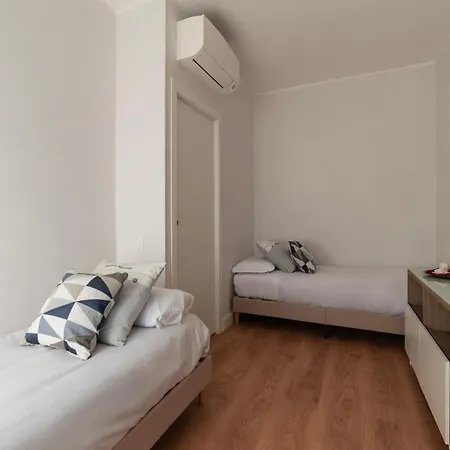 Apartment Ych-ponte Lungo Rome