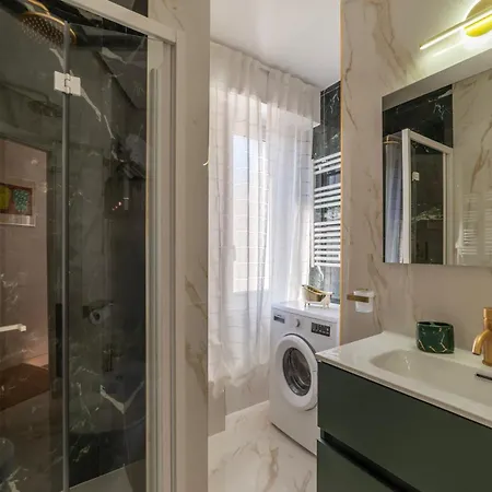Ych-ponte Lungo Apartment